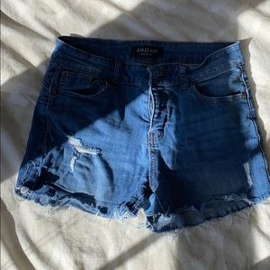 Ripped Jean shorts